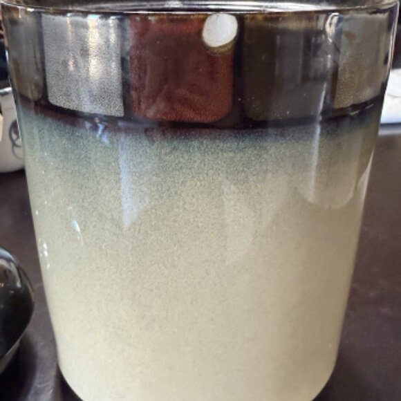 Lot of 2 Pfaltzgraff Taos Large Canisters With Lids  Good Condition - Picture 3 of 7